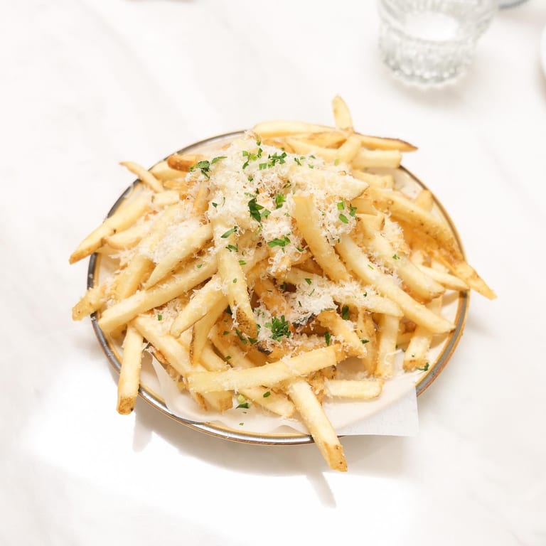 Fresh Seafood Delights: Italian Restaurant Favorites